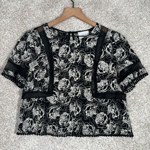 Anthropologie J.O.A Black & White Rose Blouse‎ - Large